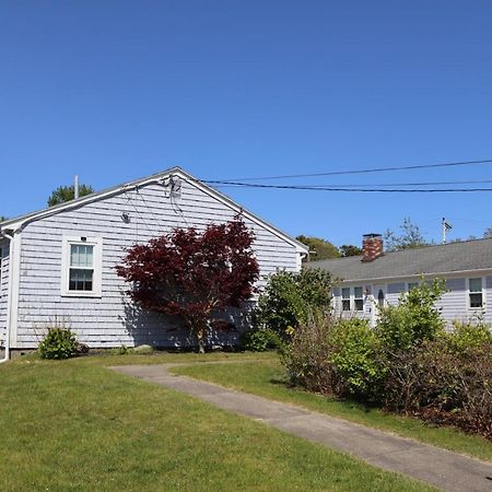 Seaside Serenity, Just A Block /0.1 Mile Away From The Beach Yarmouth Port Extérieur photo