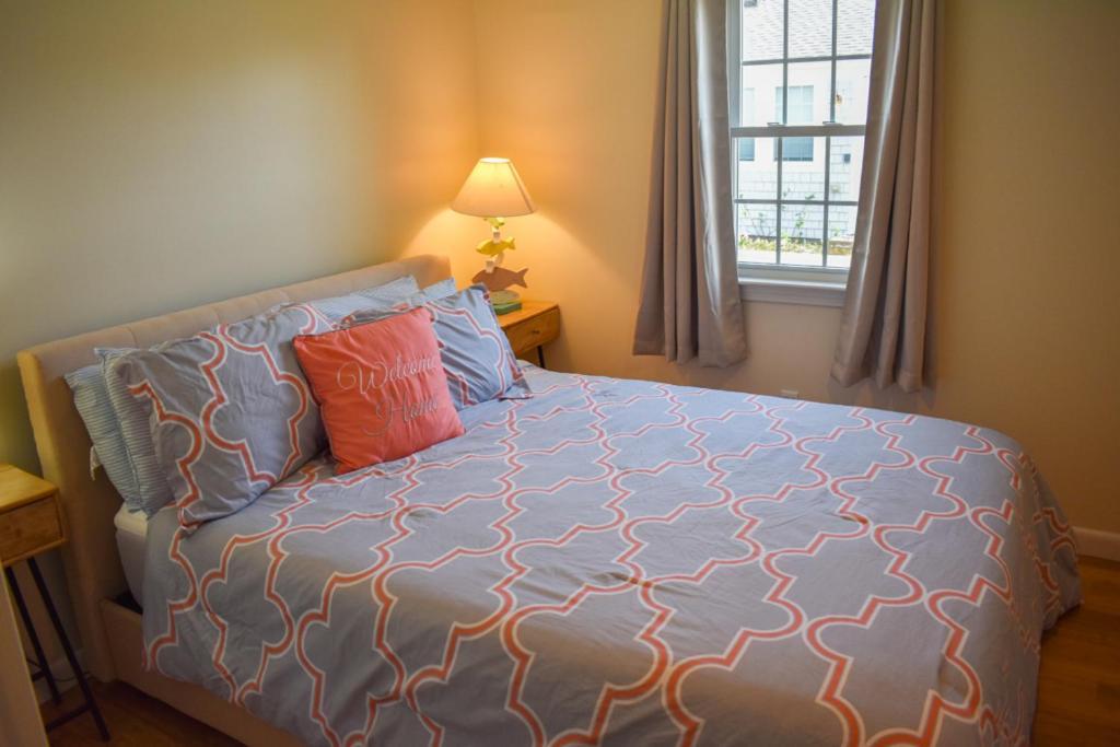 Seaside Serenity, Just A Block /0.1 Mile Away From The Beach Yarmouth Port Extérieur photo